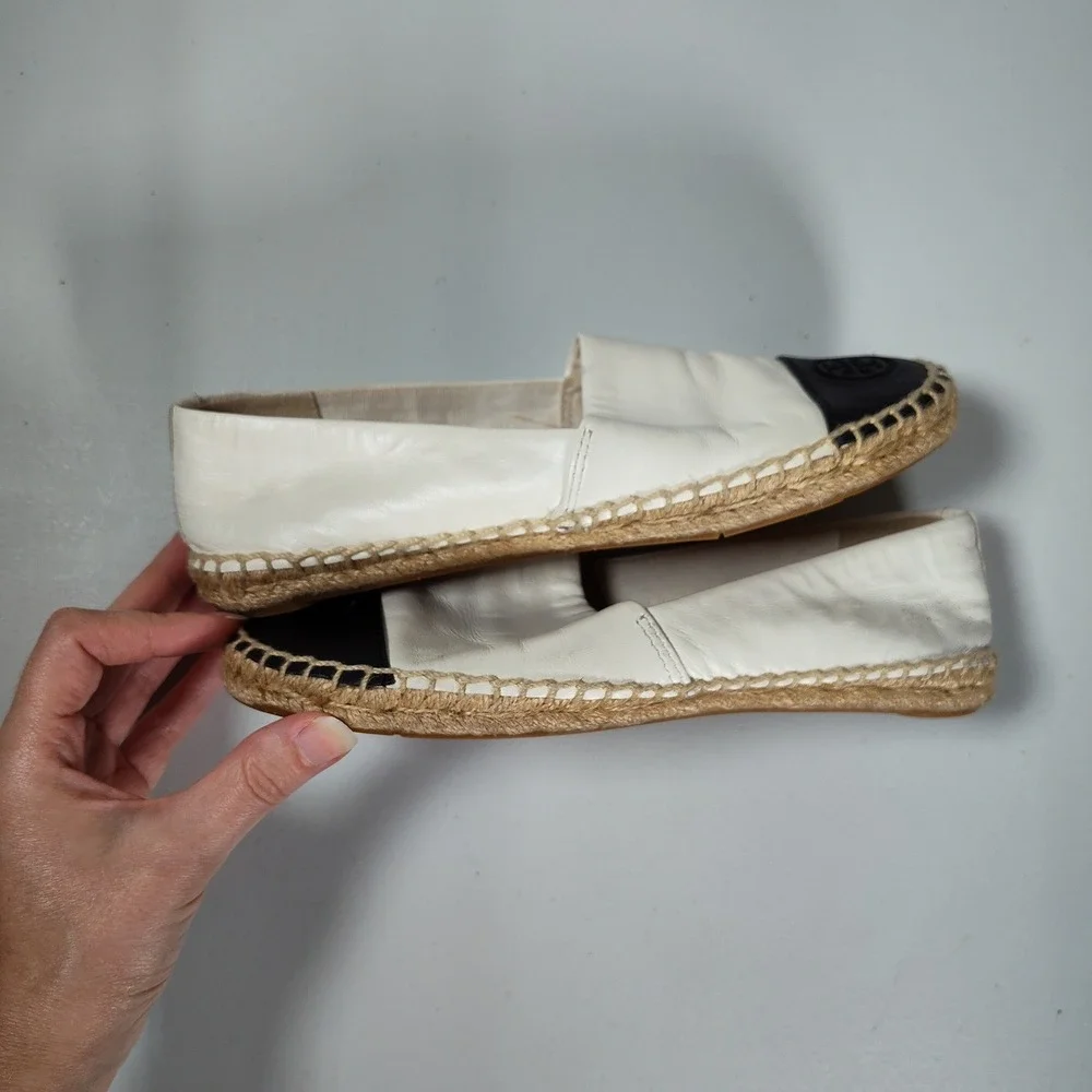 Tory Burch Leather Espadrille Flats Cream Black Logo Cap Toe Slip On Shoes Sz 7